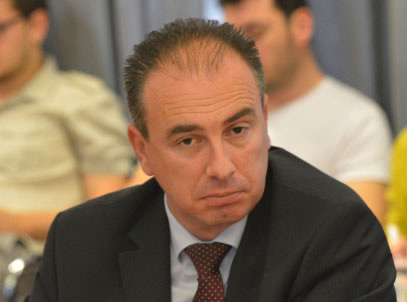 Hoće da isključi 19 poslanika DF-a: Đeki niko ne nudi da uđe u Vladu, a on bi da ucjenjuje!