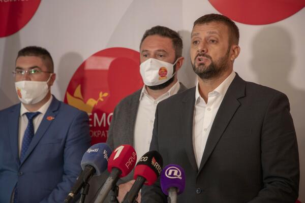 Miloš Fuštić otvorio sezonu preletača: Napustio DPS kad su pali s vlasti, pa odmah utrčao u novu vlast!