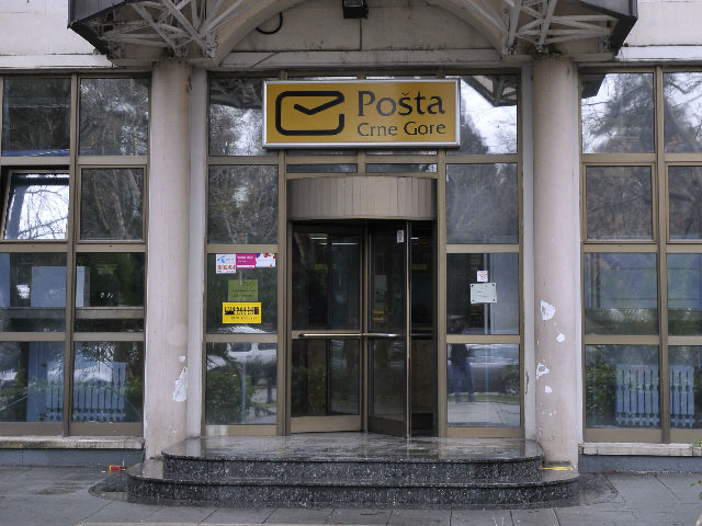 Nova vlast da se pozabavi Poštom: Izvršni direktor uhljebio prijateljicu, njenu kćerku, poznanika, snahinog oca, a sinu plaća zakup poslovnog prostora, a snahu unaprijedio!