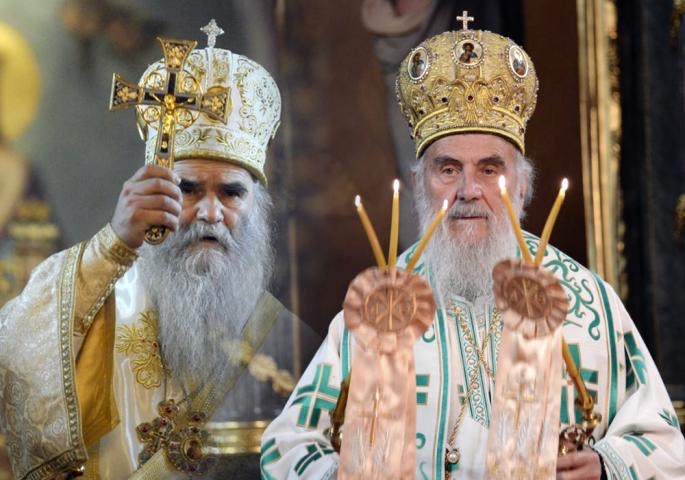 Sahrana Amfilohija u nedjelju, Irinej služi liturgiju u Hramu