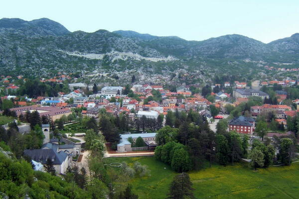 Cetinje: Od četvrtka zatvorena glavna gradska tržnica i pijaca komisione robe na 14 dana