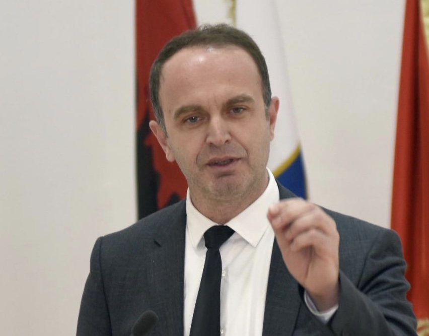 Đeljošaj optužio gradonačelnika Podgorice: Šerif u pokušaju otuđio 400.000 evra, preuzimamo kontrolu nad opštinskom imovinom koja je u Tuzima!