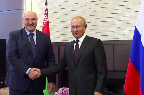 Kremlj: Putin ne namjerava da se sastane sa Tihanovskom