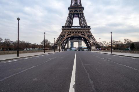 Pariz na pragu najveće pripravnosti zbog koronavirusa