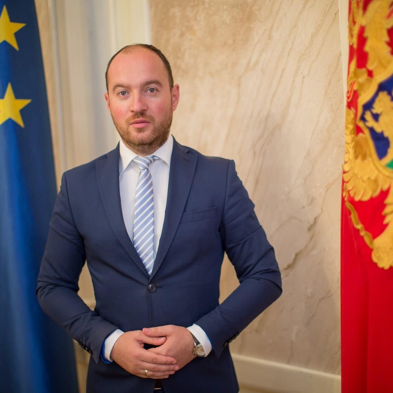 Stanić: Drago Šćepanović prešao u SDP, a mandat je vratio PzP-u, još ima poštenih ljudi!