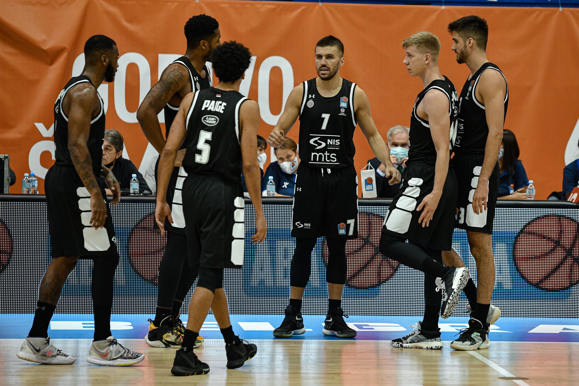Partizan loš, Šćepanović očajan: Budućnost zasluženo slavila u derbiju