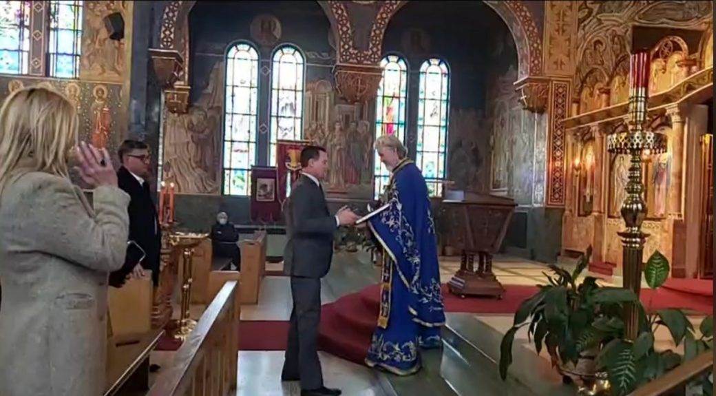 Grenel na liturgiji u Hramu Svetog Save u Milvokiju