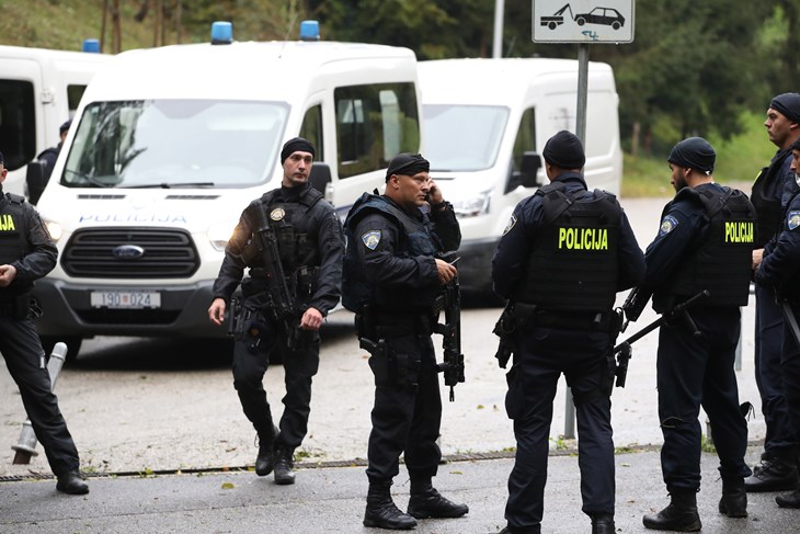 Za četiri godine 90 presuda: Napadaju policajce da bi izbjegli krivicu