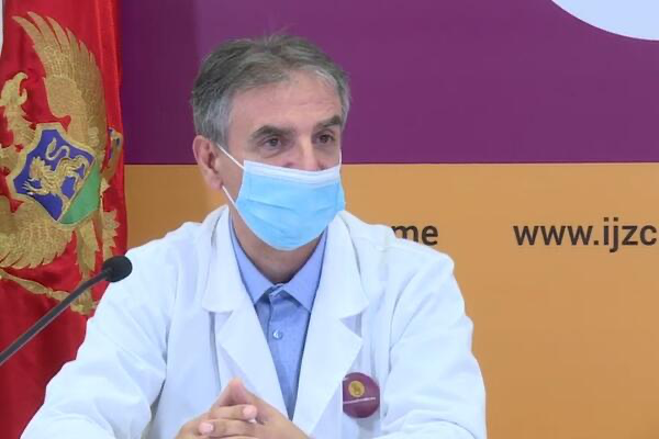 Mugoša: Nošenje maski, držanje distance i pranje ruku još godinu dana!