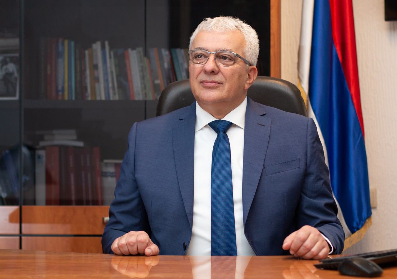 Mandić predložio: Objekat Milovog fakulteta pretvoriti u Covid bolnicu, a u vili na Gorici otvoriti novu bolnicu za građane!