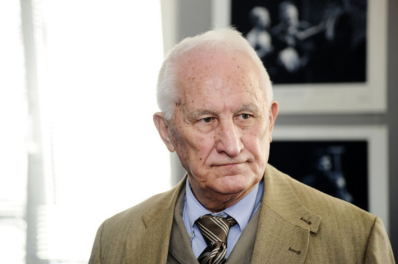 Bećković: Za kratko vrijeme skršila su se dva noseća stuba SPC, crkva se zaljuljala!