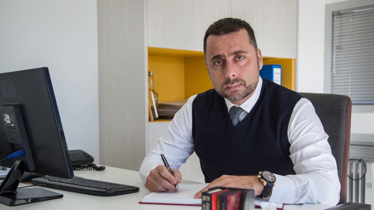 Goran Đurović: Mandatar Krivokapić je diletant, molio me da budem ministar odbrane, prihvatio sam, a onda mi 10 minuta pred koferenciju rekao da me prevario!