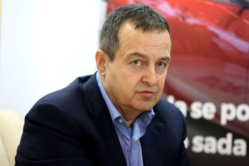 Dačić: Srbija može sa svih strana da dobije vakcinu, primio bih svaku koju provjere naši stručnjaci