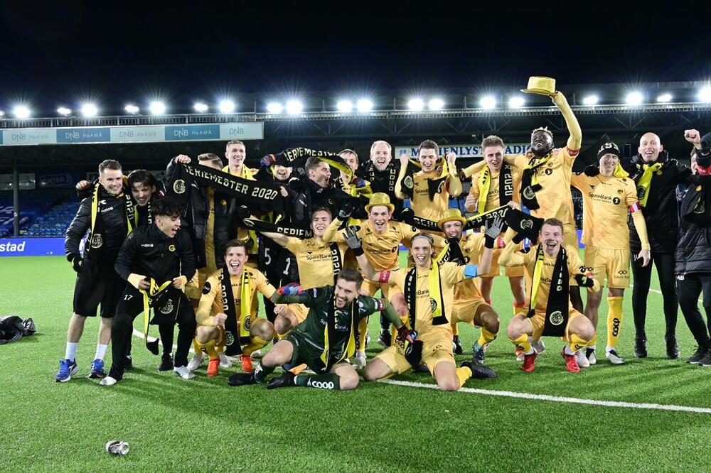 Spektakl u Norveškoj – borbeni avioni odali počast novom šampionu