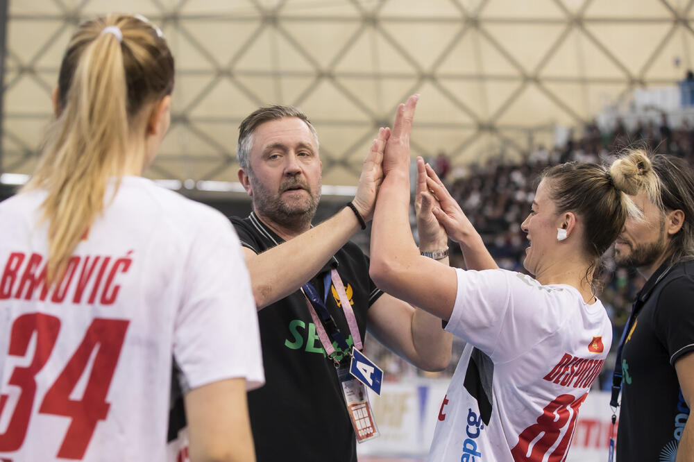 Samo 12 dana pred Evropsko prvenstvo, Per Johanson smijenjen sa mjesta selektora Crne Gore