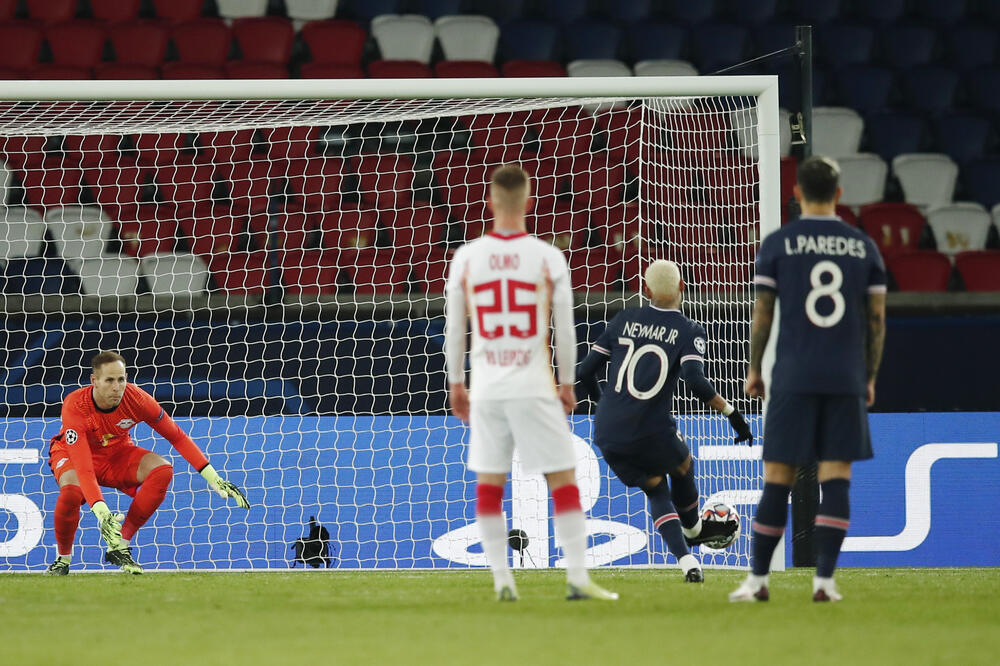 Barsa i Juve osigurali prolaz, PSŽ preživio protiv Lajpciga