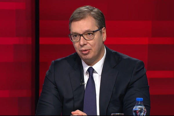 Vučić: Izvinjavam se doktoru Konu i kriznom štabu zbog napada koje dolaze iz moje stranke!