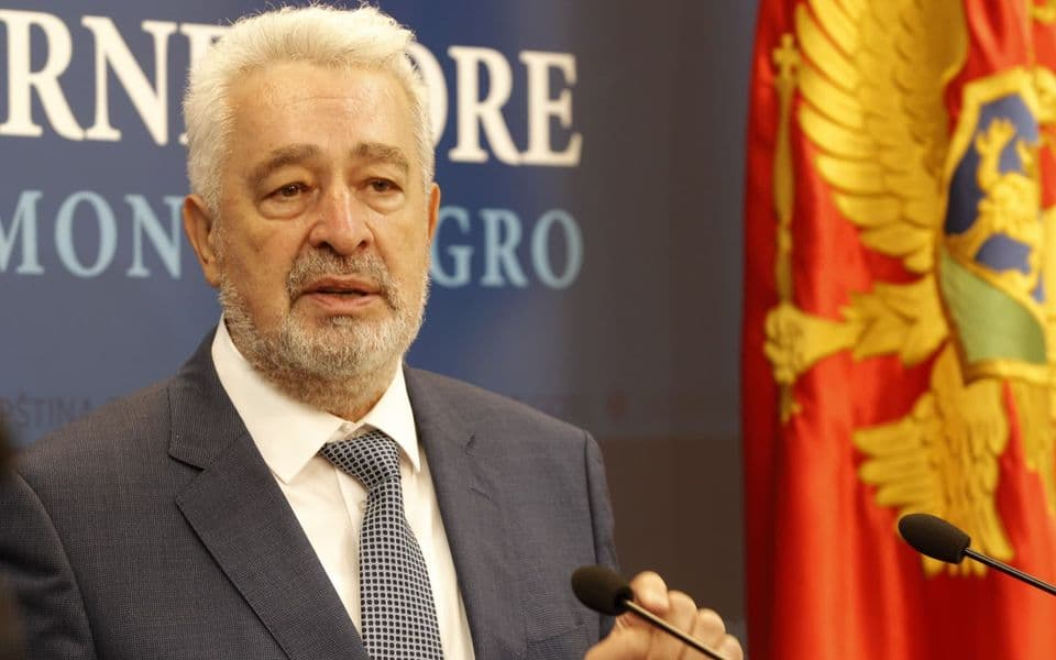 Krivokapić danas u Briselu, ide na noge zločincima koji su ubijali djecu u Crnoj Gori