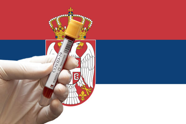 Srbija: Preminula još 53 pacijenta, koronavirusom zaražene još 5.884 osobe