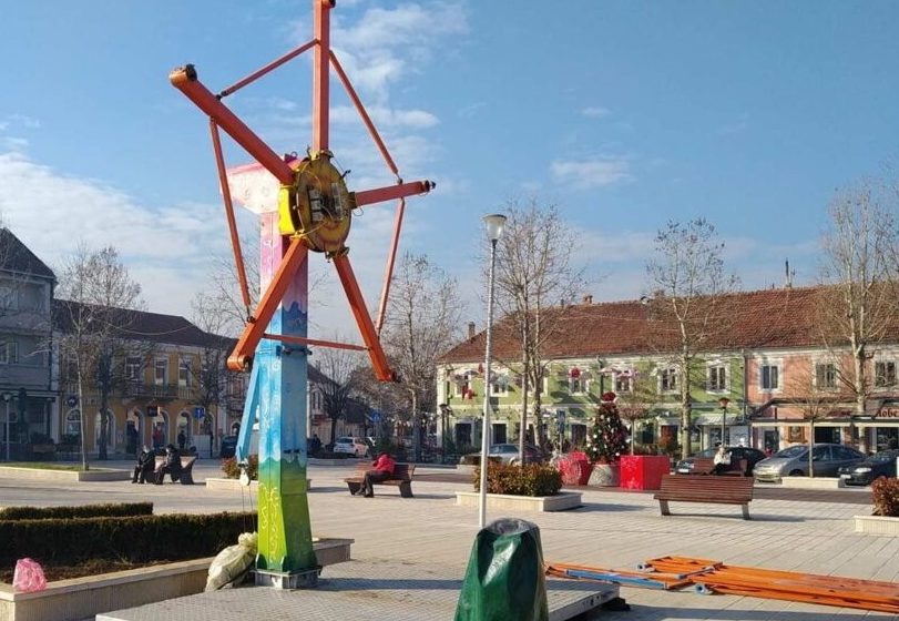 Uprkos apelu Ministarstva zdravlja, Simović ne odustaje od novogodišnjeg bazara u Nikšiću