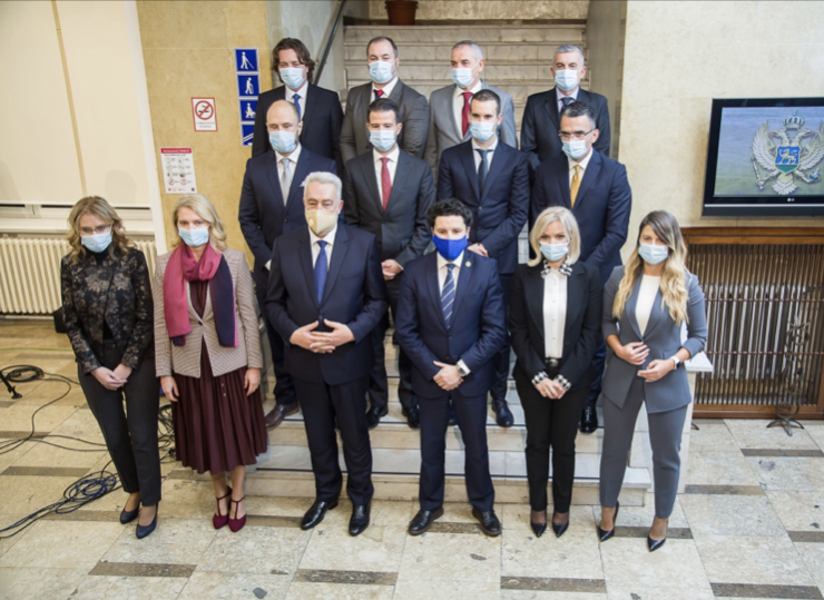 Narod traži pravdu: Ako ne ponište sramnu odluku o protjerivanju ambasadora Srbije, nova Vlada će podržati politiku DPS-a!