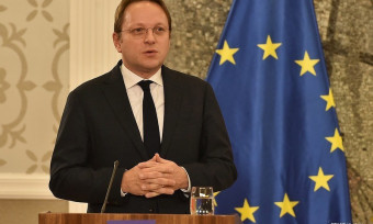 Varhelji: Čestitke novoj Vladi, pozdravljam njenu posvećenost evropskom putu