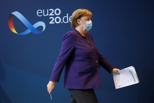 Merkel najmoćnija, iako odlazi