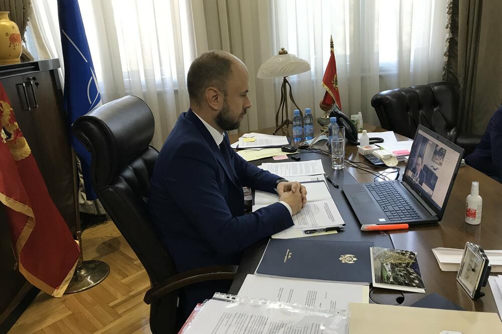 Radulović: Iskazana potreba za 248.000 doza vakcina, koje bi pokrile 20 odsto stanovništva