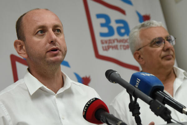 Knežević pita premijera: Jesi u Briselu rekao da Podgorička skupština vrijeđa nezavisnost Crne Gore!