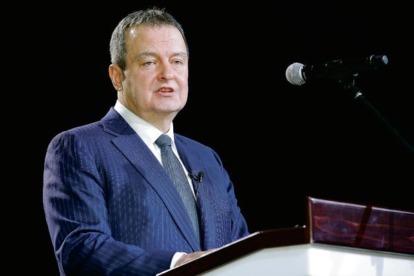 Dačić: Pritisci me ne iznenađuju, Srbija brine o svojim interesima