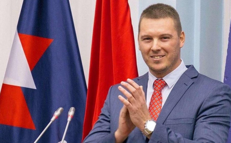 Partijska kombinatorika: Adžić ide kod Abazovića u kabinet?