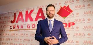 Vujović: Ministar Leposavić promoter interesa SPC Izvor: CdM13:30(0)