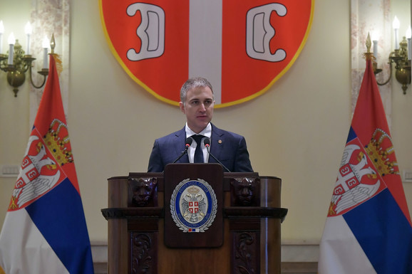 Stefanović uručio odlikovanja zaslužnim pripadnicima vojske