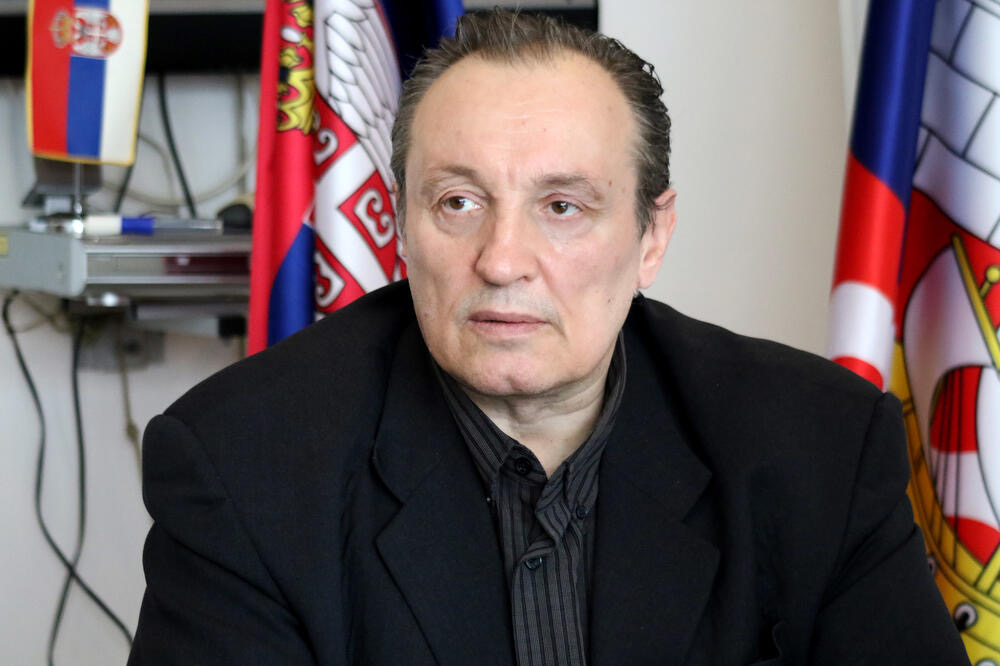 Ekonomista Branko Dragaš: U Vladu Crne Gore dovedeni eksperti, koji su školovane ekonomske ubice, Crnu Goru čeka sudbina Srbije poslije 5-tog oktobra!