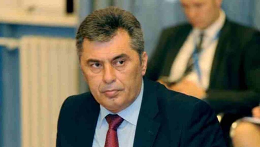 Đukanović: Ministarka Injac da ispita sve nezakonitosti bivšeg ministra odbrane Boškovića!