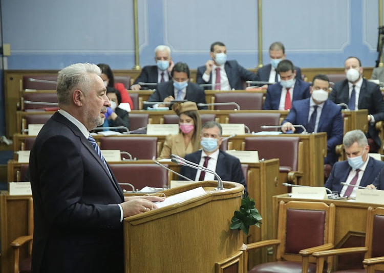 Nova vlast, samo da ne budu stare navike: Mafijaškim zakonima se ne udara na kriminal, Aca, Brana i Anu ne pominju!