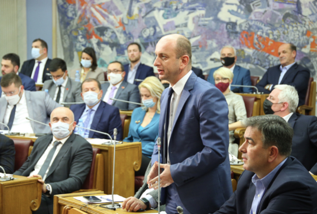 Knežević: Sprema li se vlada da nam ukine popis sledeće godine?