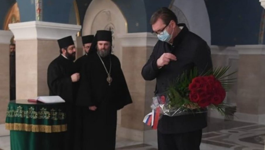 Vučić na pomenu patrijarhu Irineju: Predsjednik Srbije na liturgiji u Hramu Svetog Save
