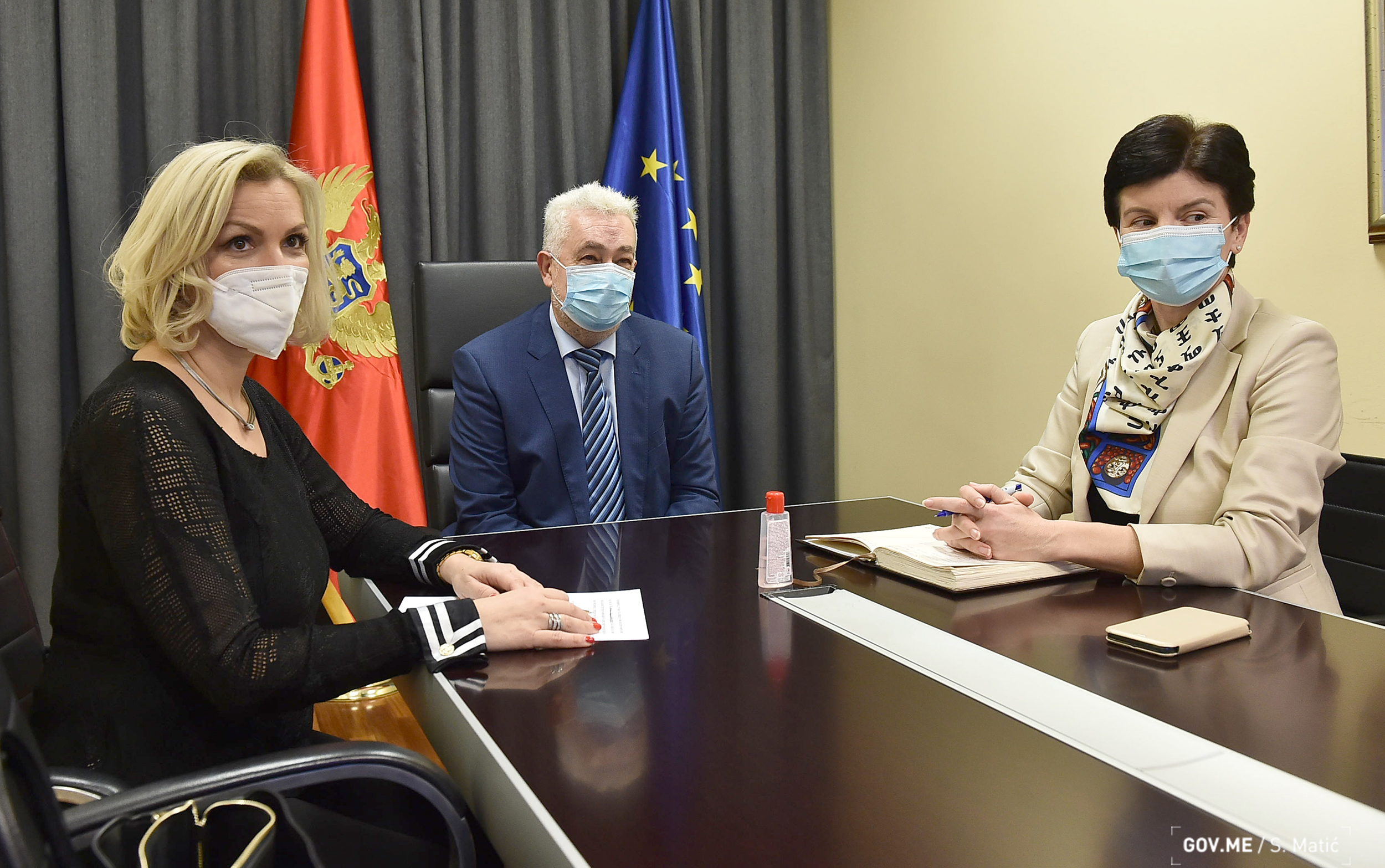 Krivokapić: Moramo sarađivati kao porodica da bi obezbijedili  jednaku raspodjelu vakcina