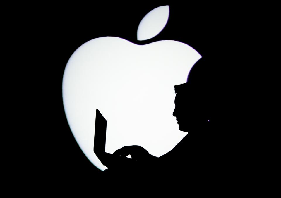 Apple prijeti da će ukloniti društvenu mrežu koju koriste Trampove pristalice