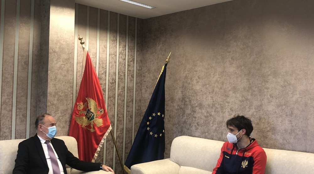 Lalošević ugostio najboljeg sportistu u 2020.godini: Bićemo bezrezervna podrška našim sportskim velikanima