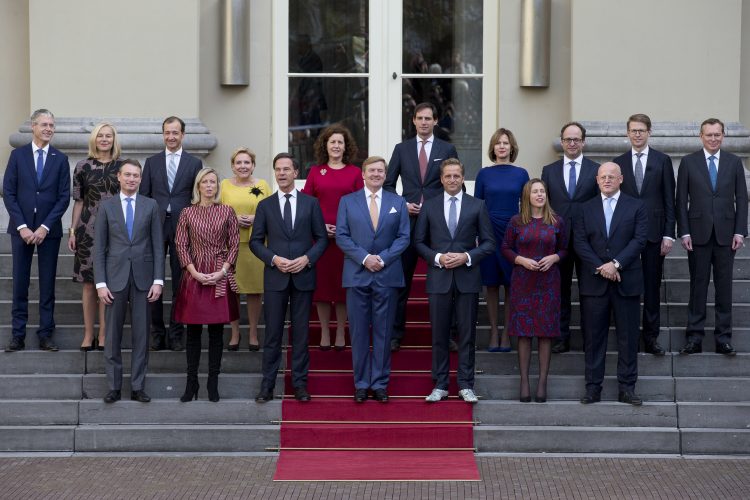 Holandska vlada kolektivno podnijela ostavku