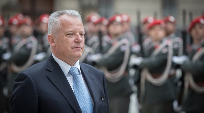 Ambasador Perović jedini opravdao odsustvo