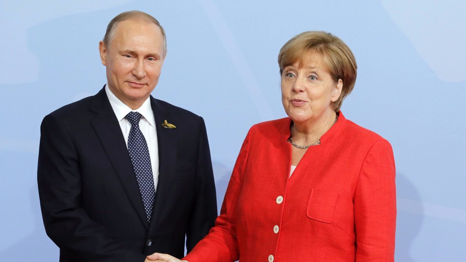 Putin i Merkel o zajedničkoj proizvodnji vakcine Ukrajini