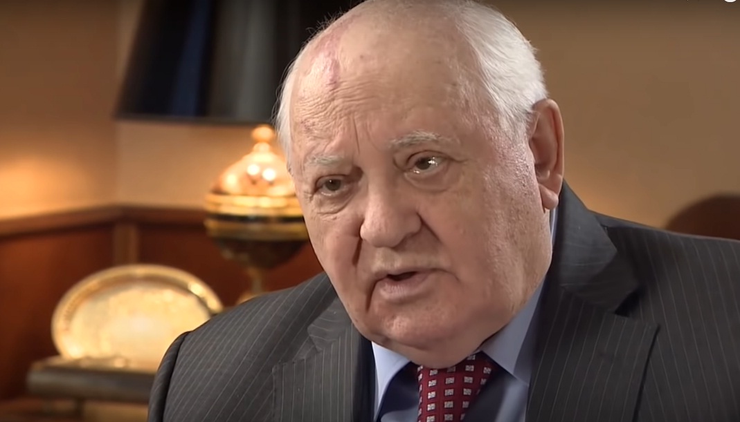 Gorbačov: Neredi u Vašingtonu postavili su pod znak pitanja dalju sudbinu SAD