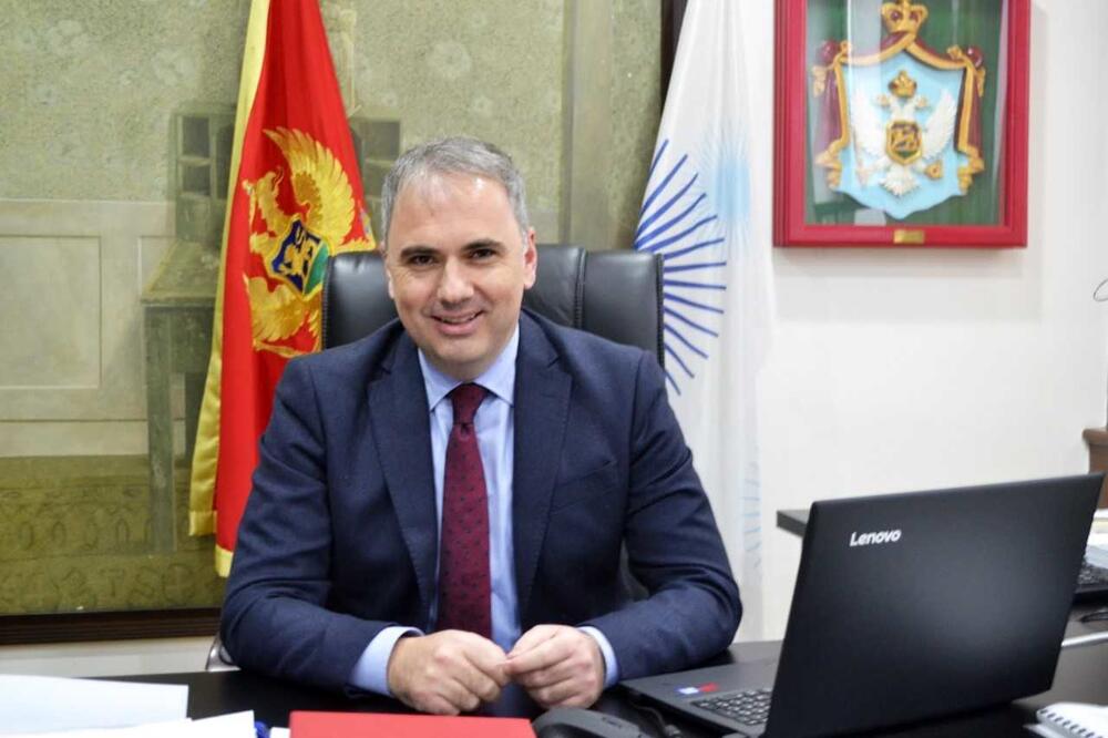 Izvršni direktor EPCG godinama nije prijavljivao sve prihode