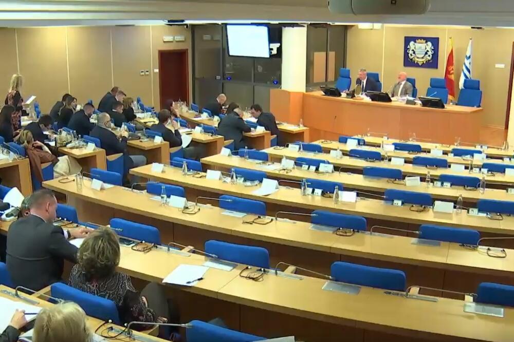 Demokrate: Na sjednici Skupštine Glavnog grada Suhih dozvolio online učešće