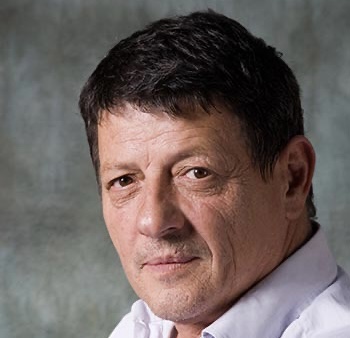 Vlada Crne Gore mi liči na gomilu zbunjenih šarlatana kojom predsjedava turbošarlatan Abazović!