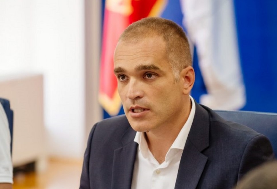 Desna ruka Duška Bjelice: Ima sedam stanova, tri automobila i preko 50.000 evra na računu!