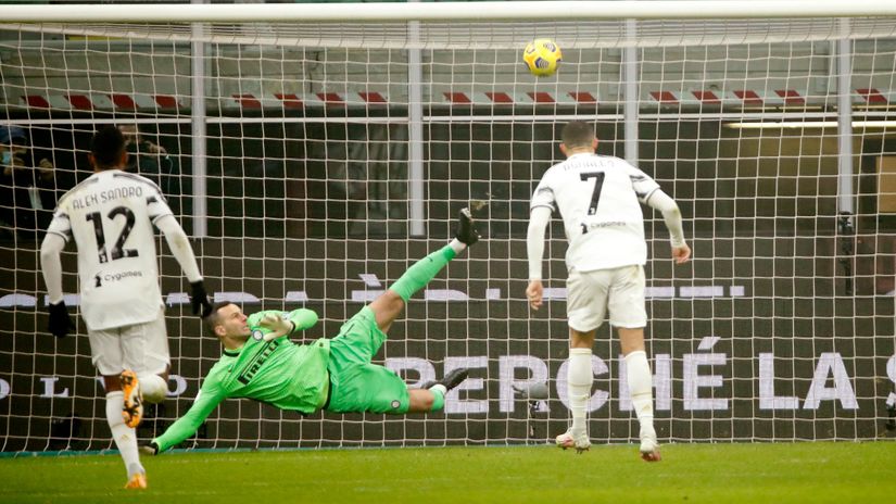 Juventus na pola koraka do finala kupa Italije